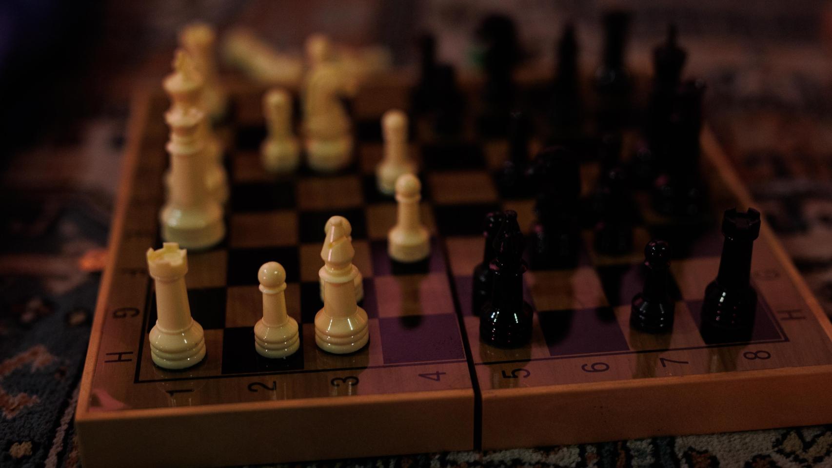 Un tablero de ajedrez.