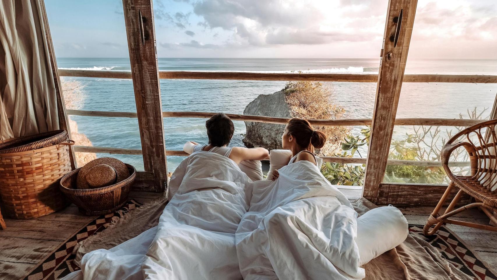 Diseña tu luna de miel con Pangea.