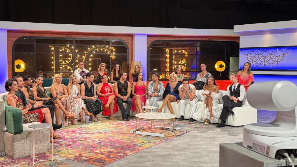 Los concursantes de 'Bailando con las estrellas', esperando a actuar.