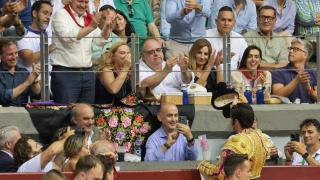 Morante de la Puebla brinda un toro a Fernández Mañueco en Burgos
