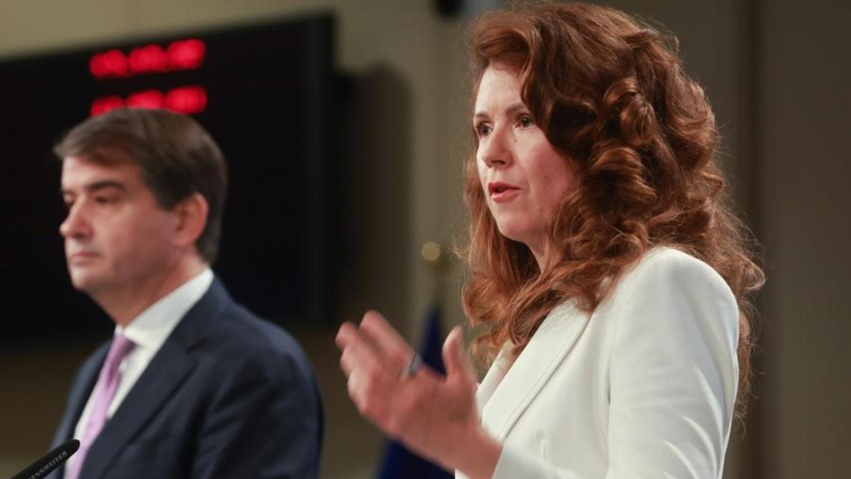 Vicepresidente de la Comisión para Fondos de Cohesión Raffaele Fitto y la presidenta del Comité de las Regiones, Kata Tutto.