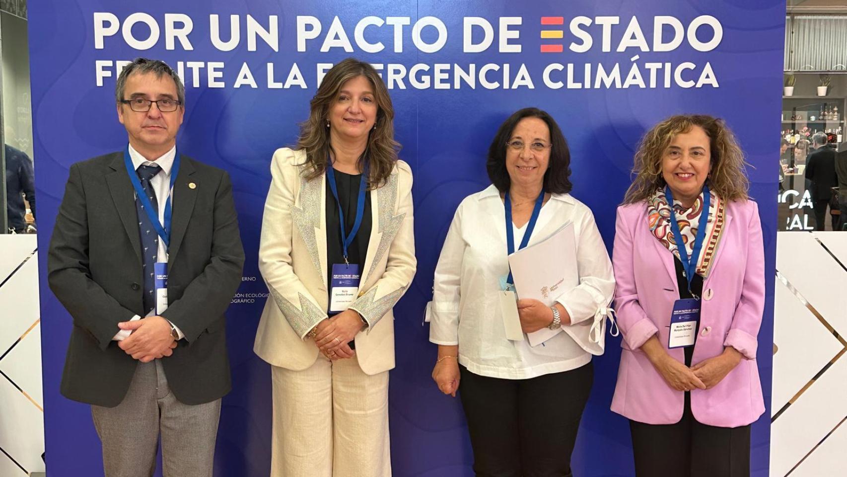 Santiago Gutiérrez, Nuria González, Leonor Calvo y Pilar Marqués durante el evento
