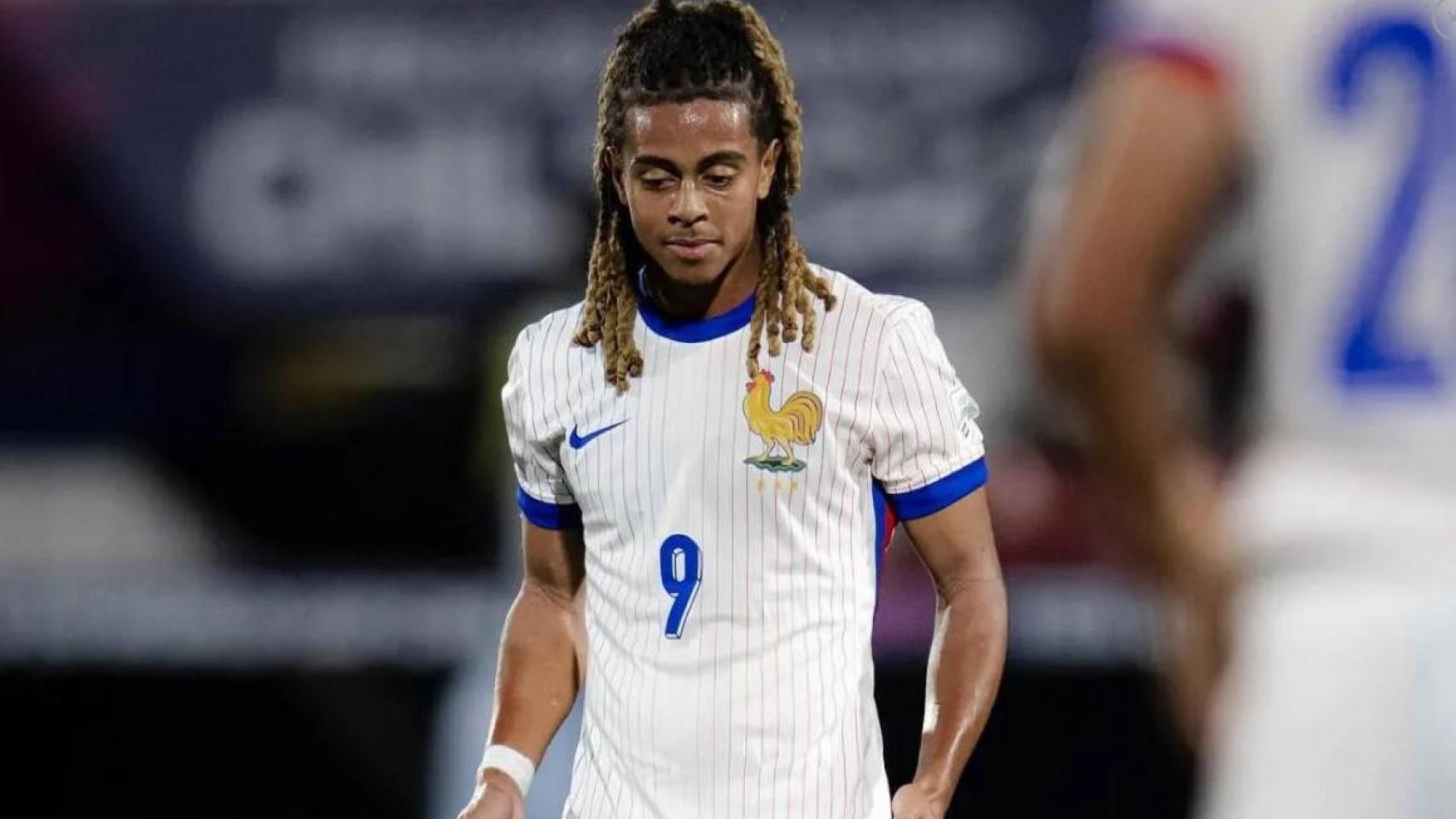 Saïmon Bouabré, con la selección de Francia.