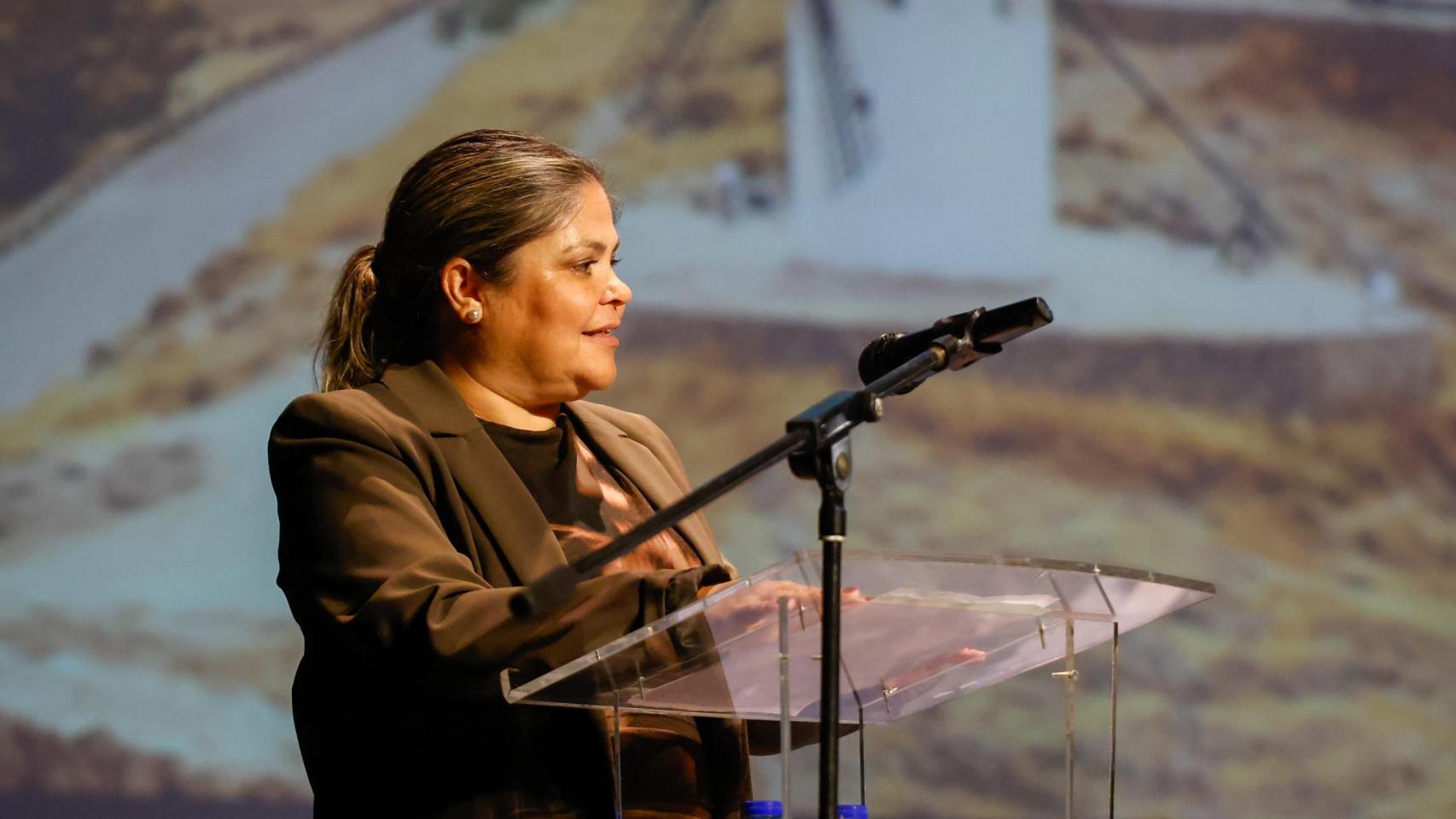 La alcaldesa de Consuegra, María Luisa Rodríguez, ha ejercido como orgullosa anfitriona en el evento, que ha congregado a numeroso público.