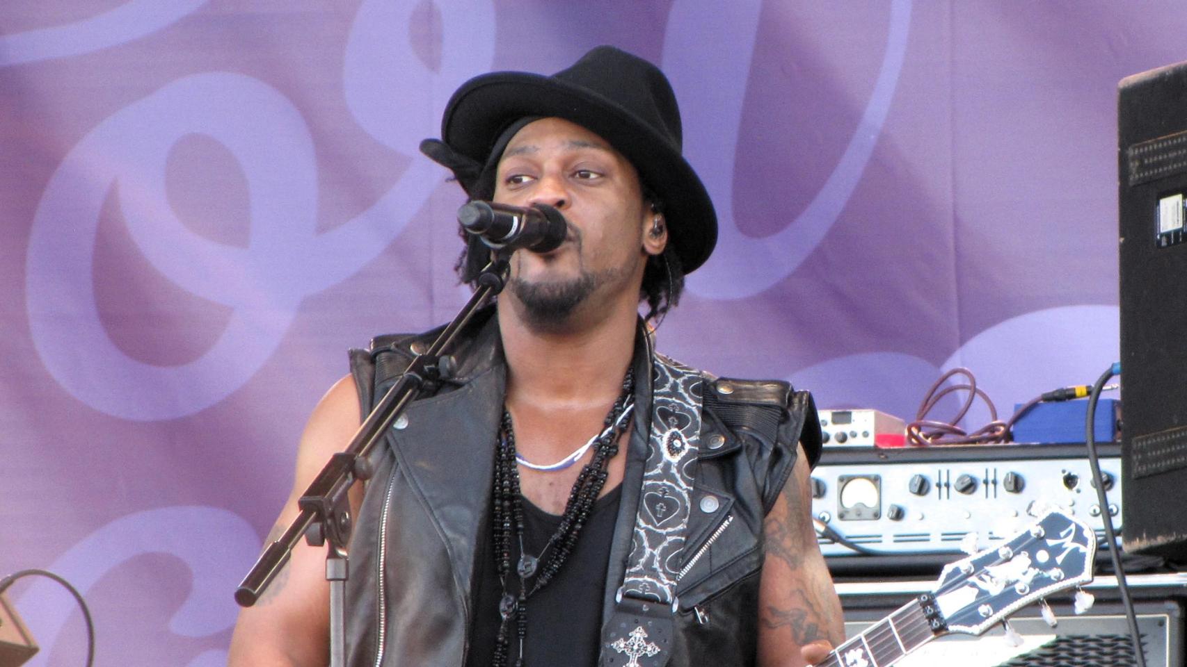 D'Angelo durante un concierto en Finlandia en 2012. Foto: Roquai/Wikimedia Commons