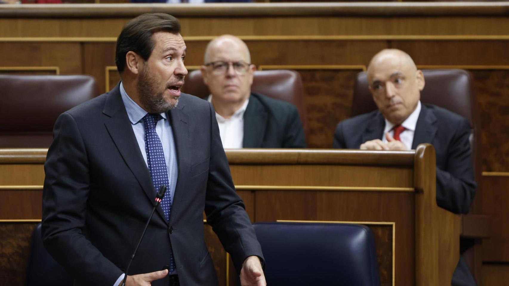 Óscar Puente durante la sesión de control este miércoles