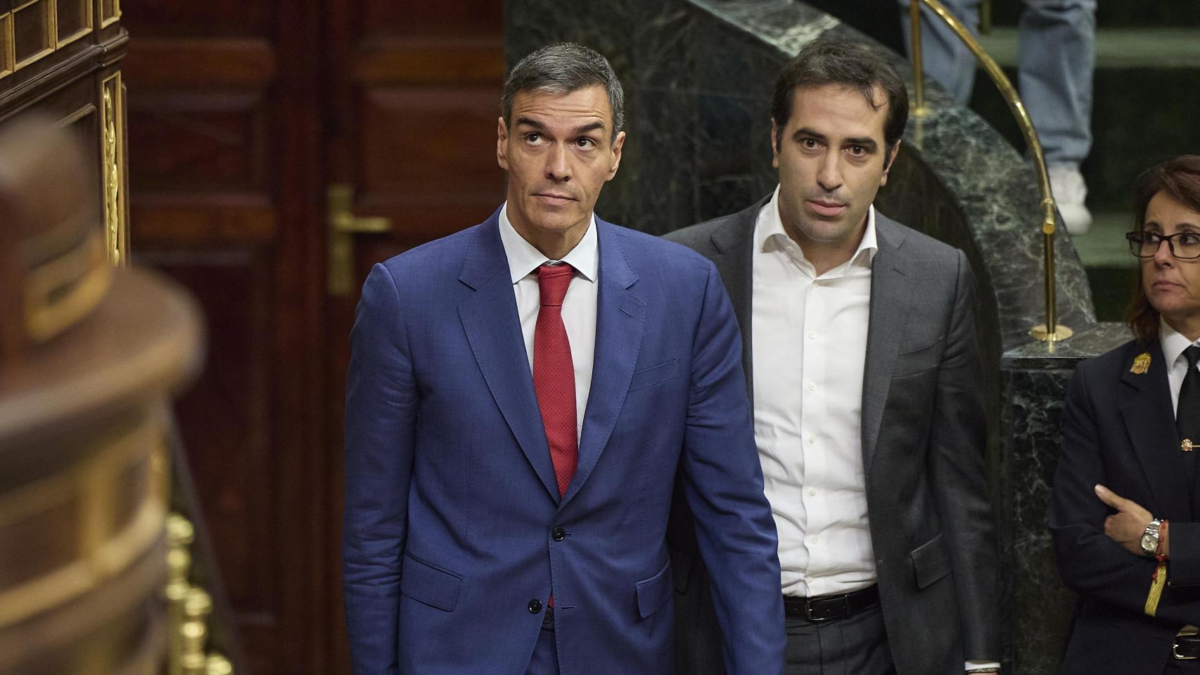 Pedro Sánchez y Carlos Cuerpo, en el Congreso.