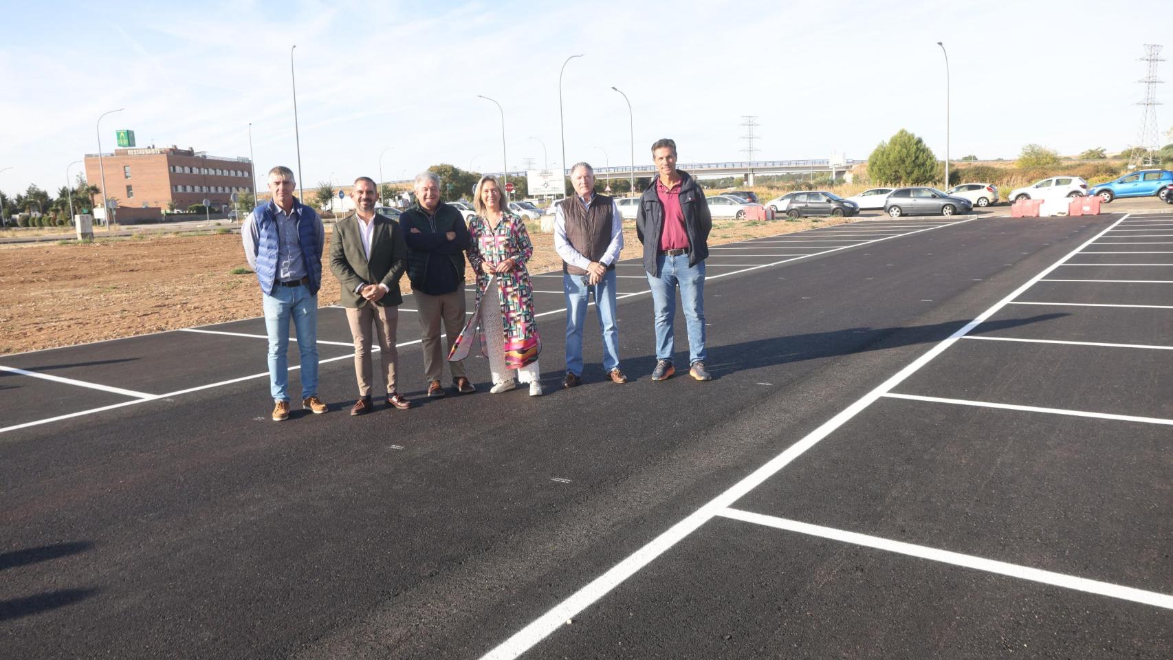 Inauguración del aparcamiento en el polígono Henares de Guadalajara.