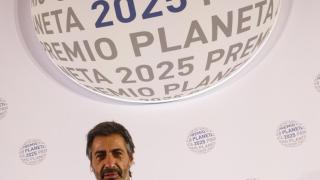 El dinero que gana Juan del Val, ganador del Premio Planeta, y lo que se lleva Hacienda: De los 600.000 al millón de euros