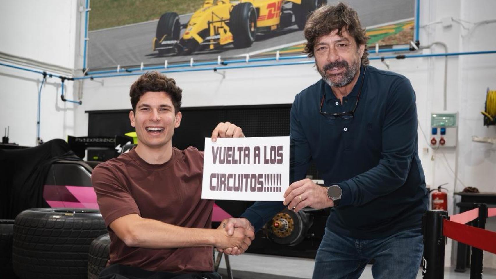 Carlos Tatay, junto con Carlos Mollá, en el anuncio de su vuelta a la competición.