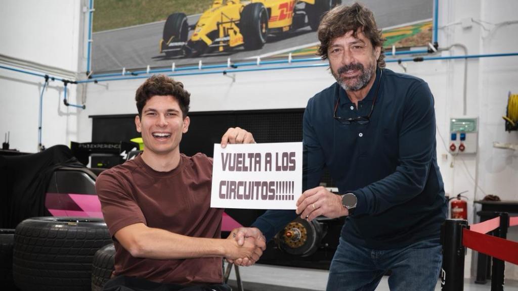 Carlos Tatay, junto con Carlos Mollá, en el anuncio de su vuelta a la competición.