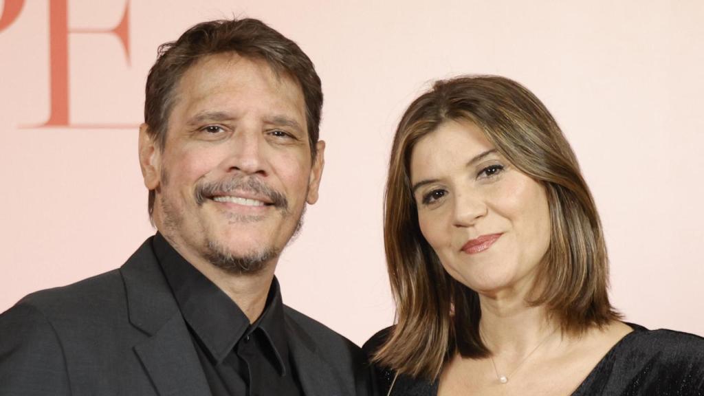 Sergio Peris-Mencheta, junto a su mujer, Marta Solaz, en la galla ELLE x Hope celebrada en Madrid este pasado jueves, 16 de octubre.