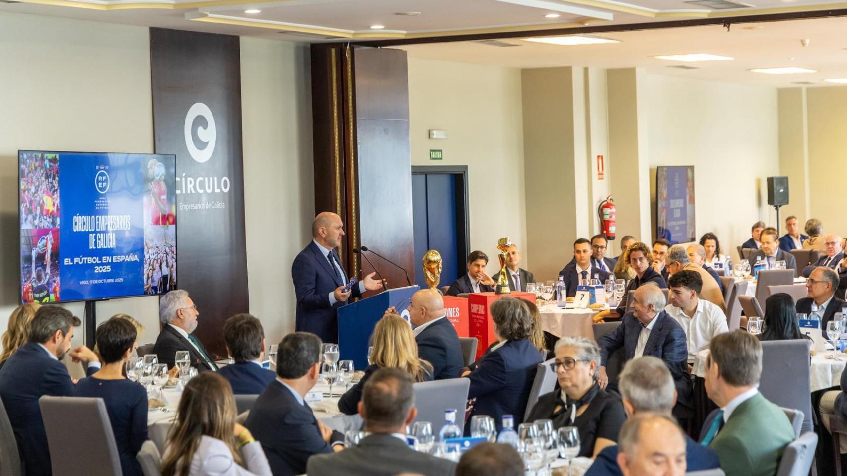 Rafael Louzán, en el Círculo de Empresario de Galicia, en Vigo