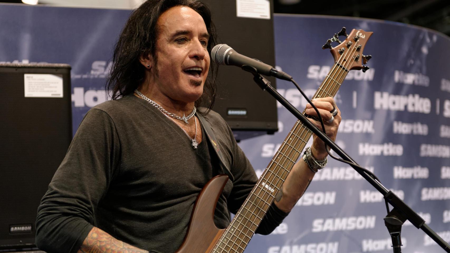 El músico Marco Mendoza.