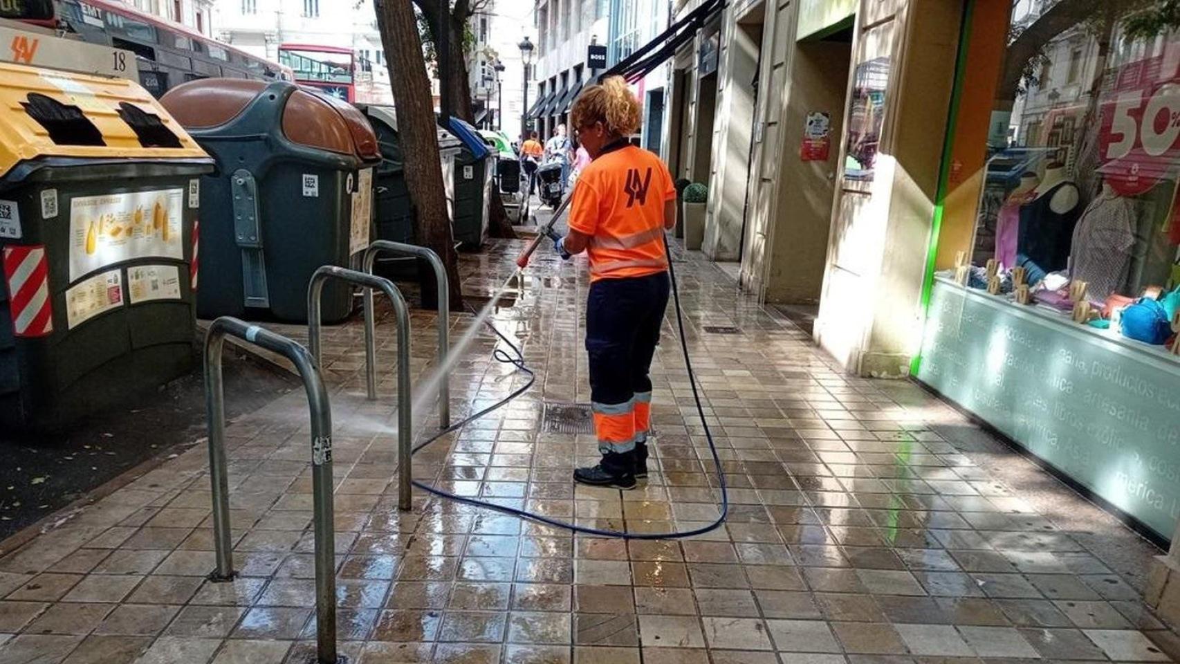 Servicio de limpieza del Ayuntamiento de Valencia. EE