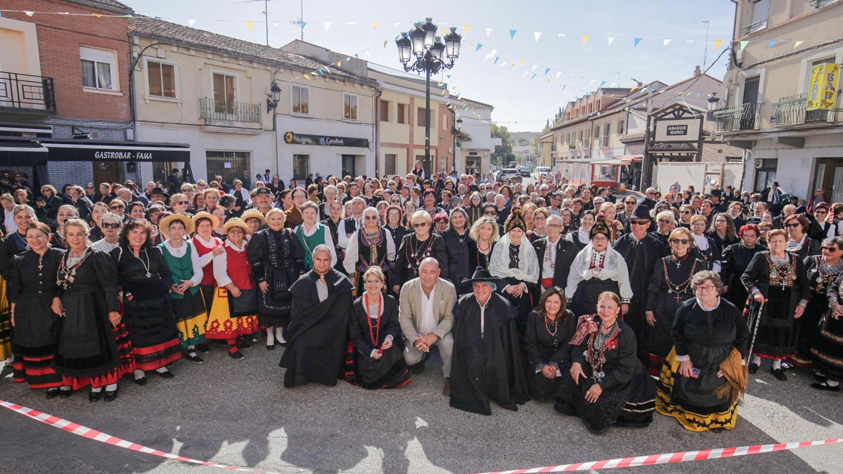 La concentración de trajes regionales en Sacramenia