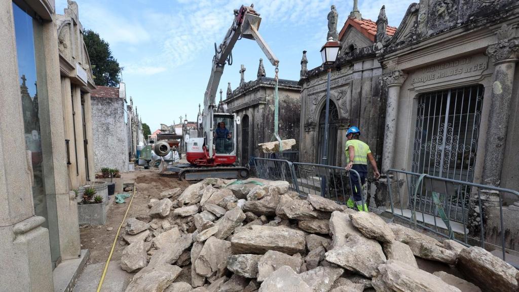 Obras en el cementerio de San Amaro en Pontevedra