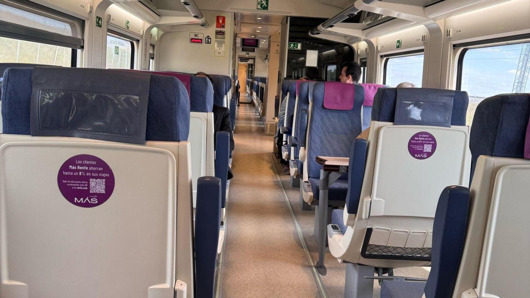 Imagen del interior de un vagón del tren Avant que hace el recorrido Puertollano-Ciudad Real-Madrid.