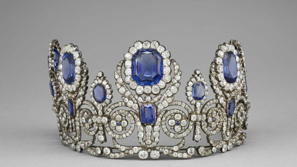 Tiara from the set of Queen Marie Amélie and Queen Hortensia.