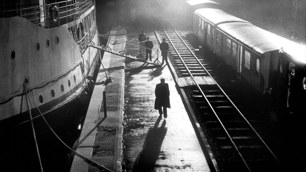 Un escena de 'El hombre de Londres' (Béla Tarr, 2007)