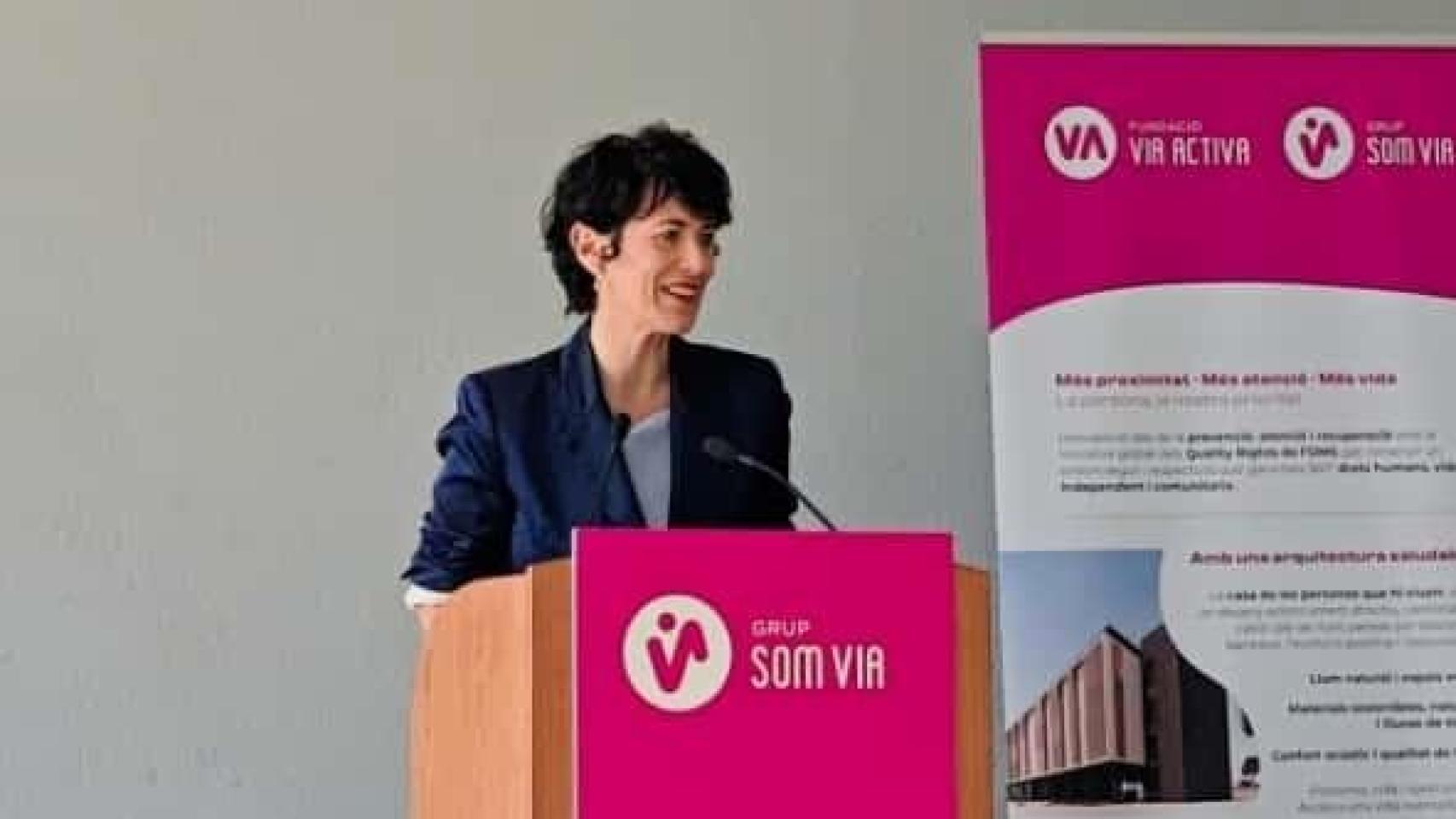 La ministra de Inclusión, Seguridad Social y Migraciones, Elma Saiz, durante su intervención en la visita a las obras, previa a las declaraciones a la prensa.