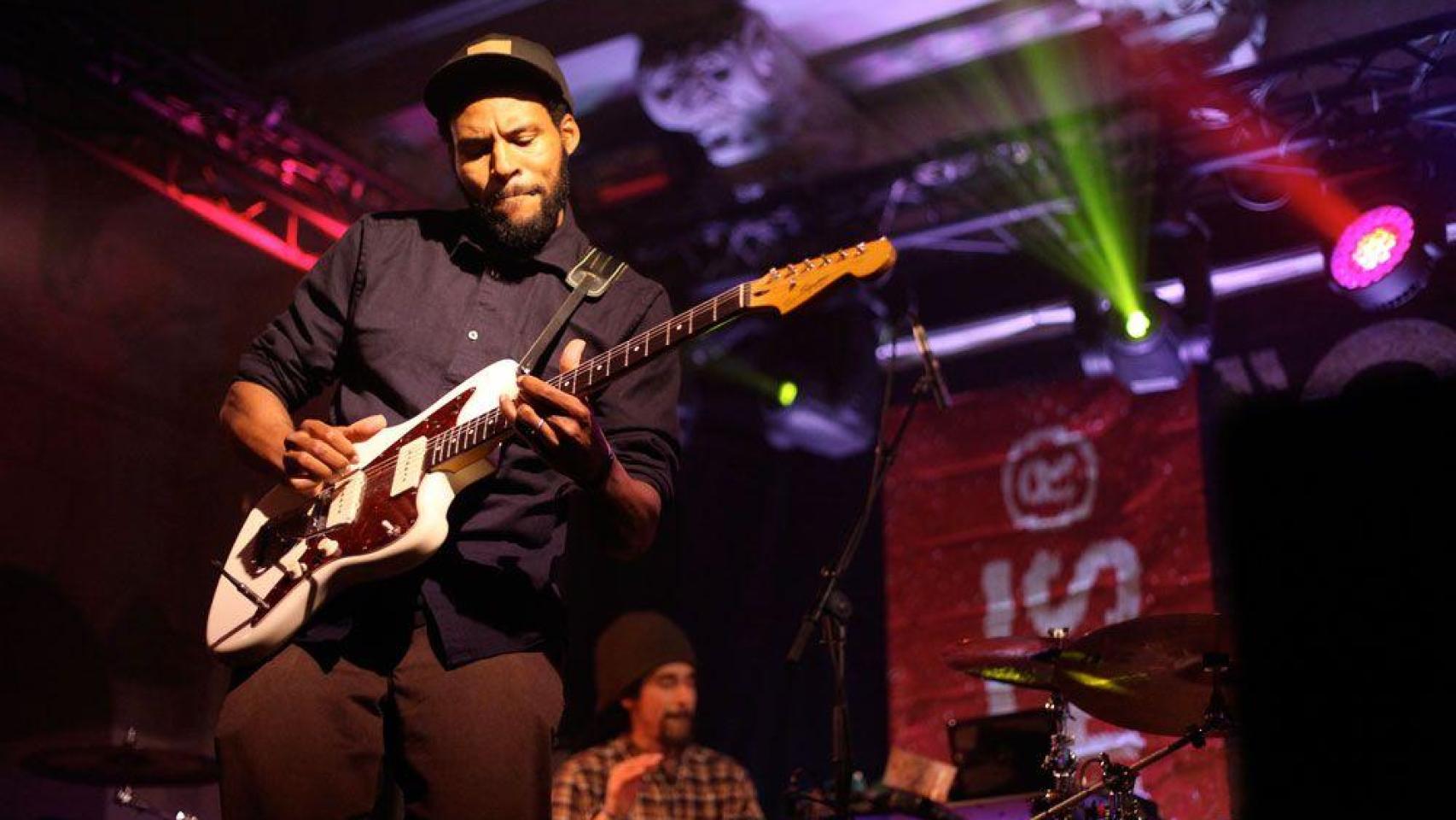 Ray Barbee en un concierto.