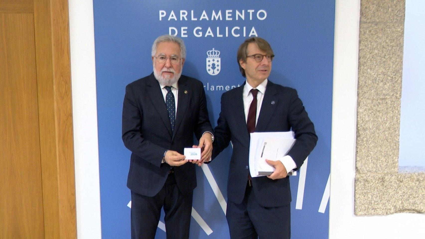 Imagen de la entrega de los presupuestos.