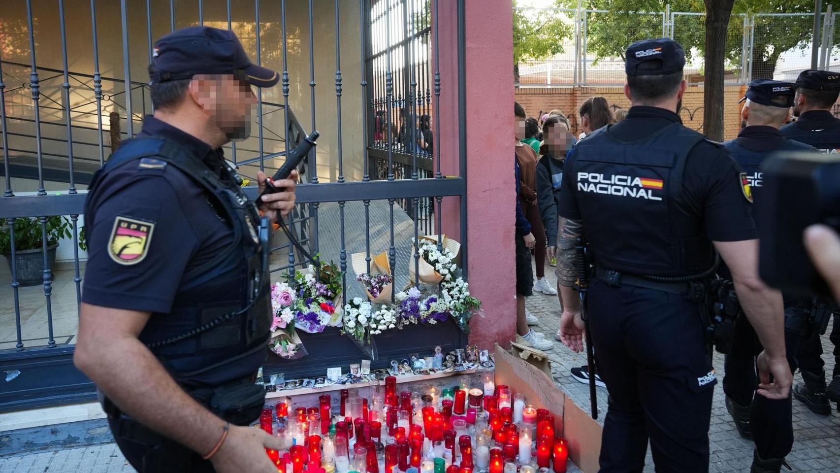Los agentes han visitado la casa de la familia.