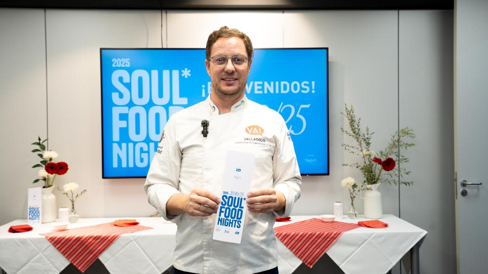 El chef Teo Rodríguez durante la cena solidaria.