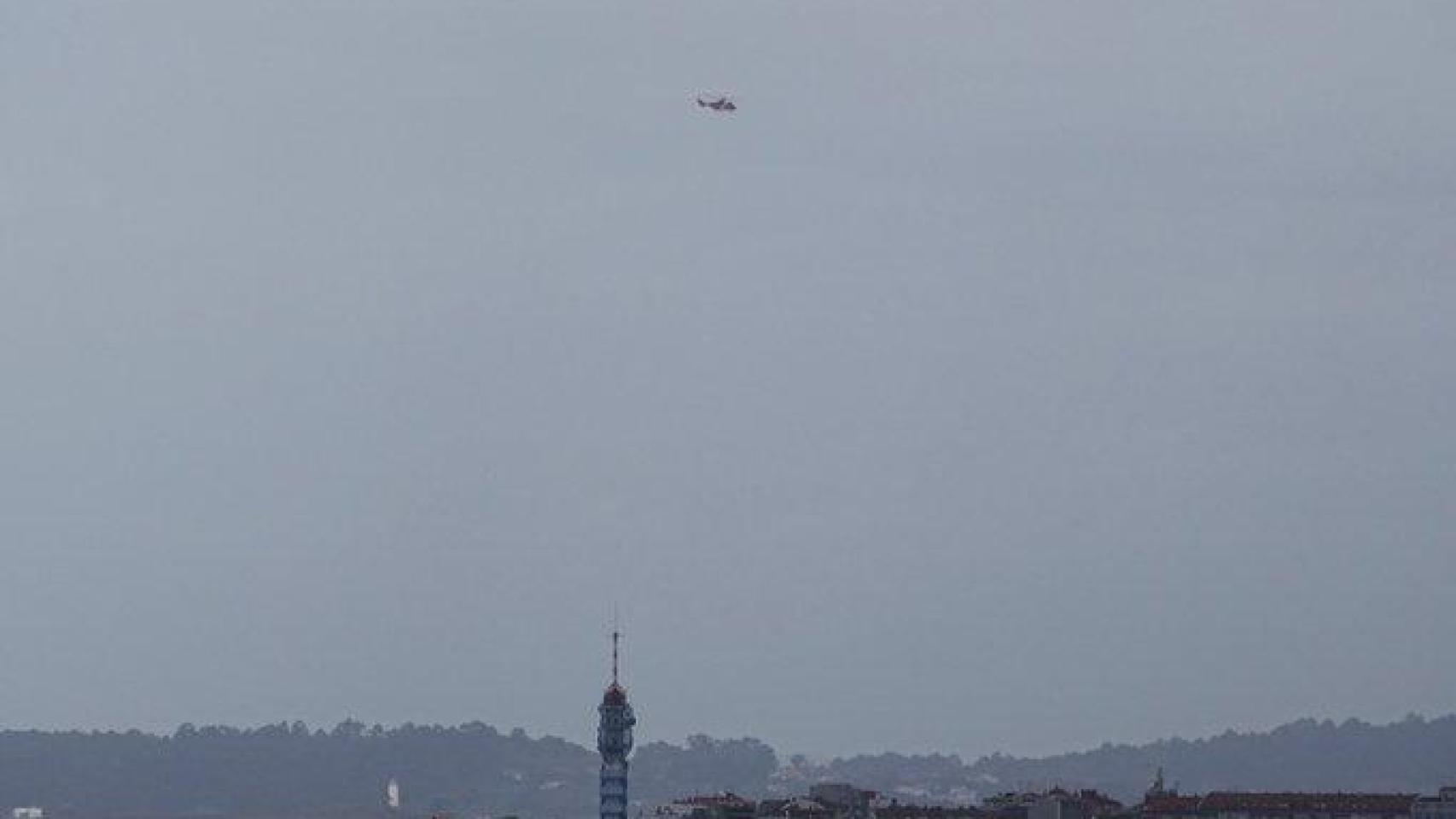 Imagen del Helimer 402 regresando a base.