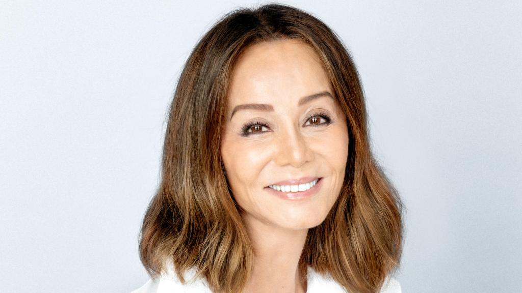 Foto oficial de Isabel Preysler por el lanzamiento de sus memorias.