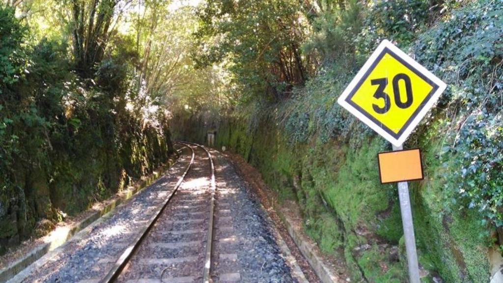 Imagen de la línea Ferrol-Ortigueira.