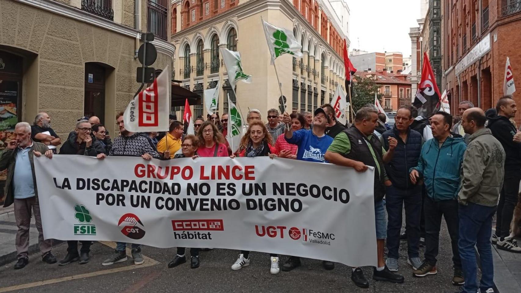 Protesta de trabajadores de Grupo Lince en Valladolid.