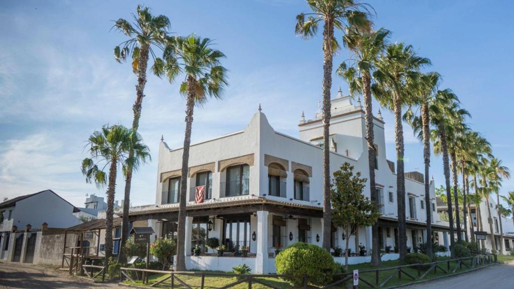 La Malvasía conserva la arquitectura típica de las casas rocieras.