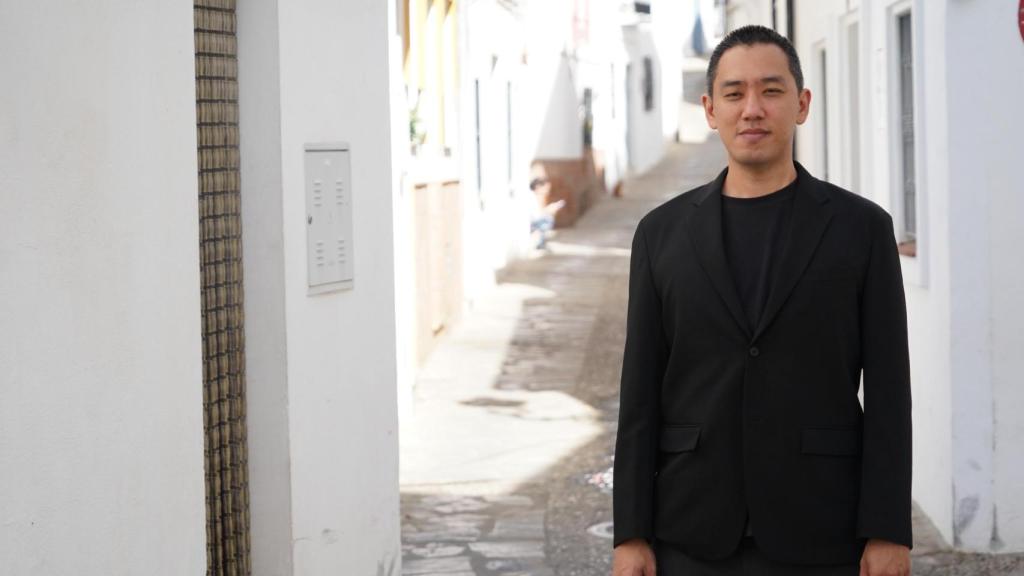 Liu Cheng-Hsiang, el artista taiwanés que ha llevado su arte a Genalguacil.