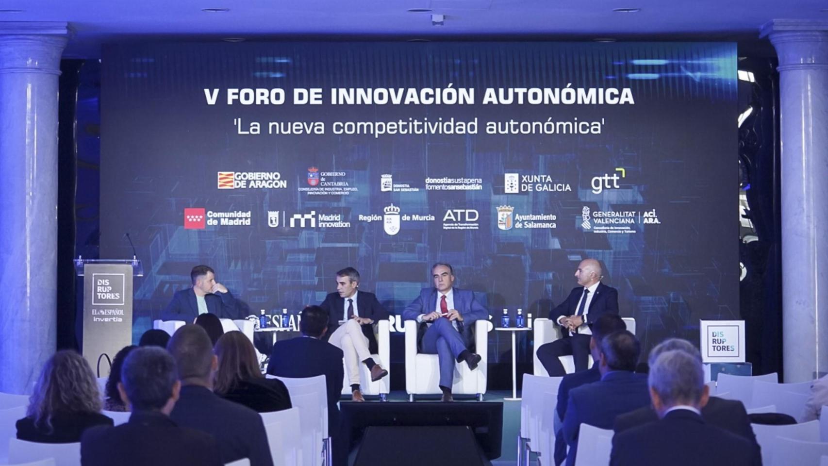 Una de las mesas redondas de la quinta edición del Foro Autonómico de DISRUPTORES.