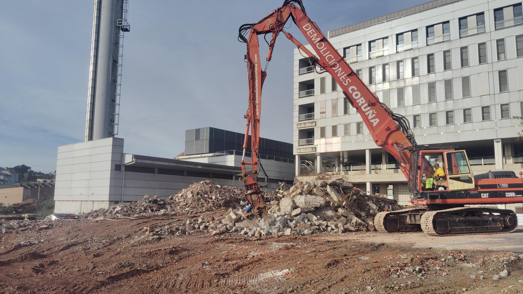 Derribo hotel de pacientes del CHUAC