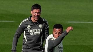 Xabi Alonso, dirigiendo el entrenamiento del Real Madrid
