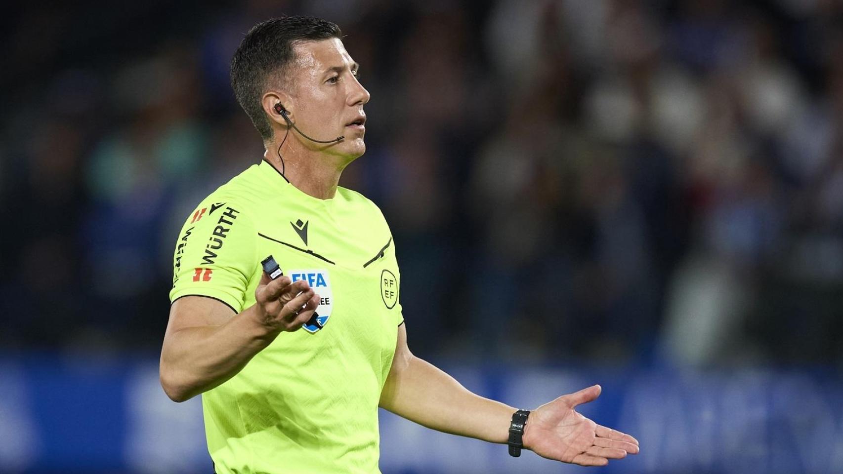 César Soto Grado, en un partido de Primera División