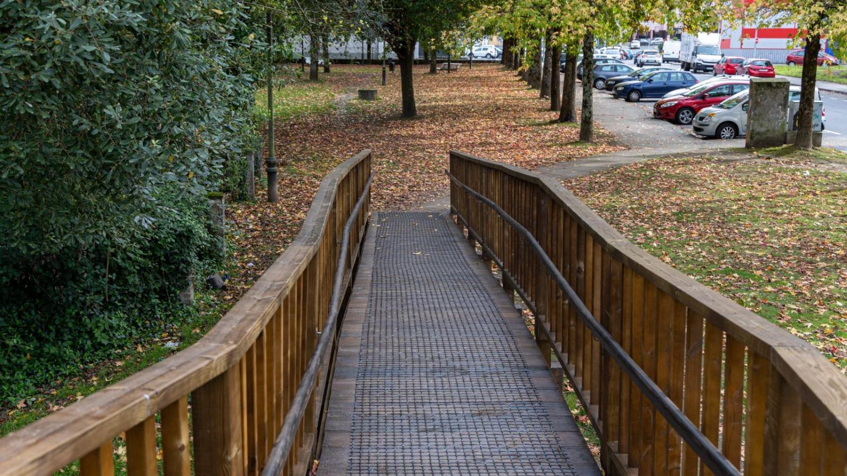 Una de las pasarelas renovadas.