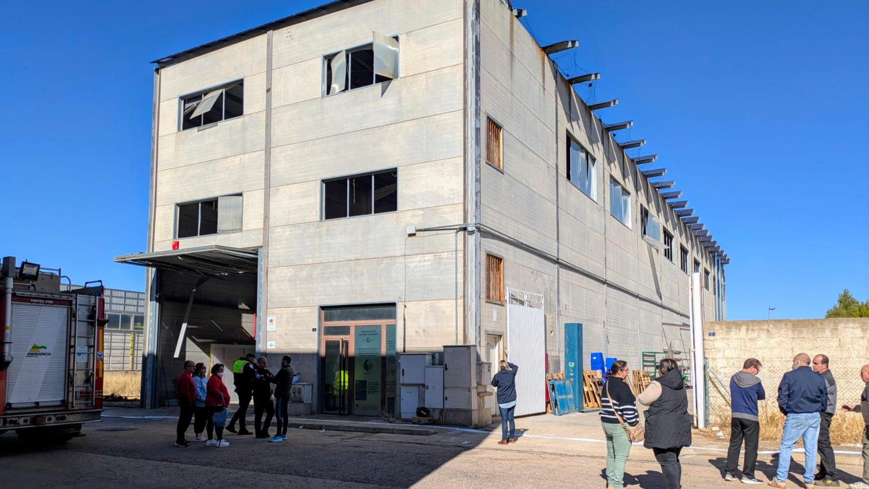 Nave donde se ha producido la explosión. Foto: Infosocuéllamos.