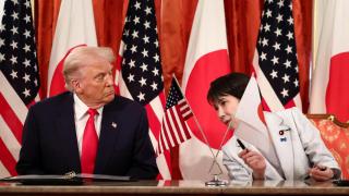 Donald Trump and Sanae Takaichi meeting this Tuesday in Tokyo.