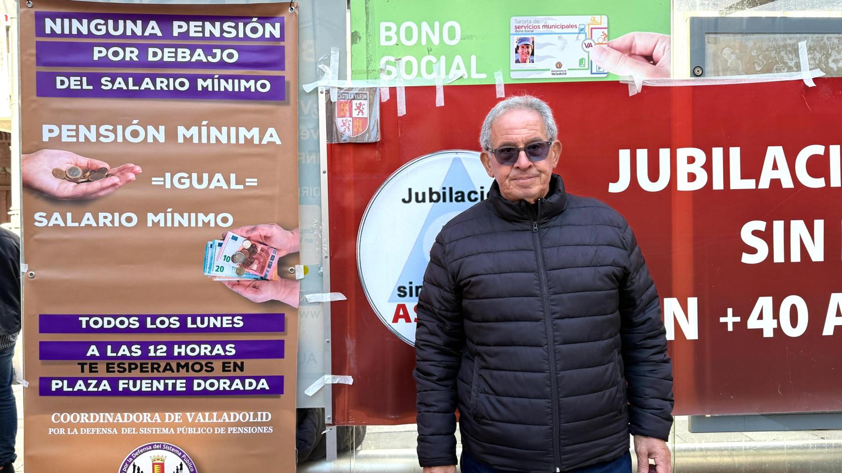 Agustín Almendros, pensionista que se manifiesta en Valladolid