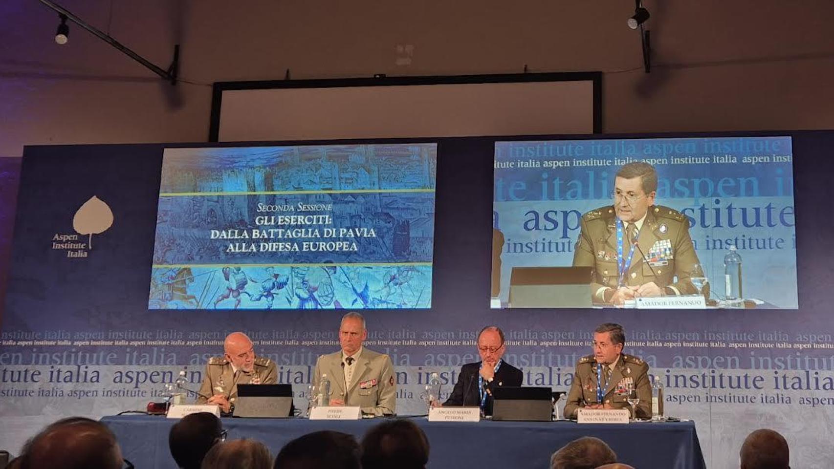 El Jefe de Estado Mayor del Ejército de Tierra, general de ejército Amador Enseñat y Berea ha participado en una conferencia internacional, organizada por el Instituto Aspen Italia, en conmemoración del V centenario de la Batalla de Pavía.