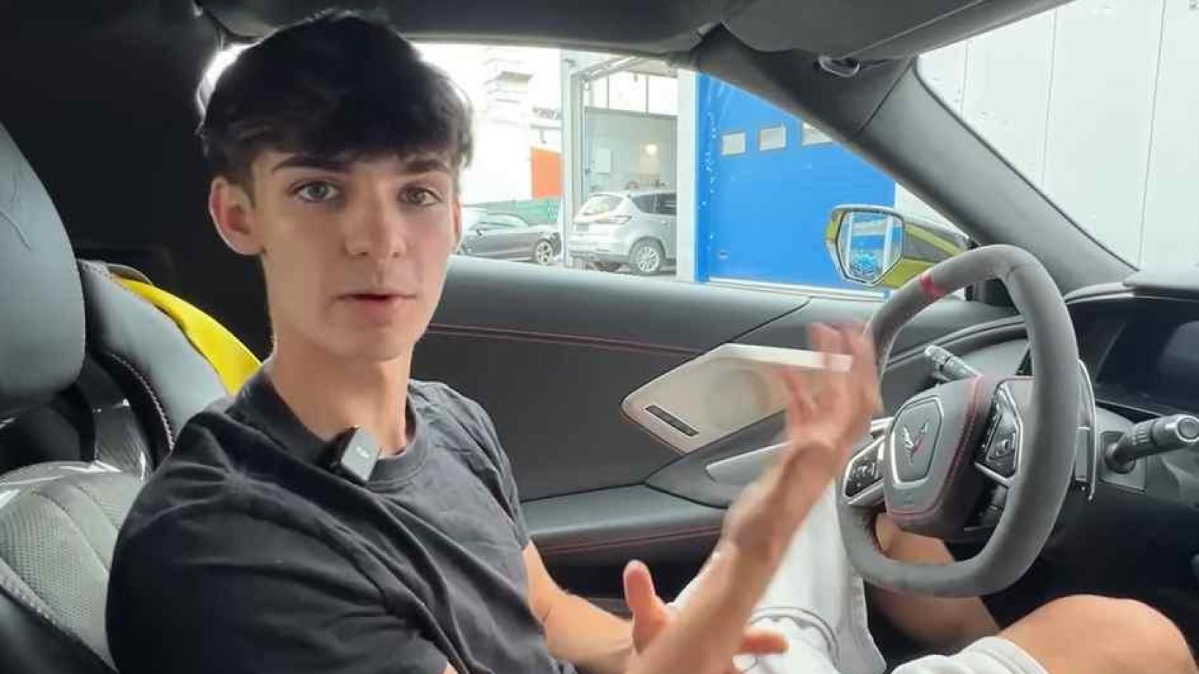 Fran García, empresario, mostró cómo importó un Corvette de Alemania a Valencia