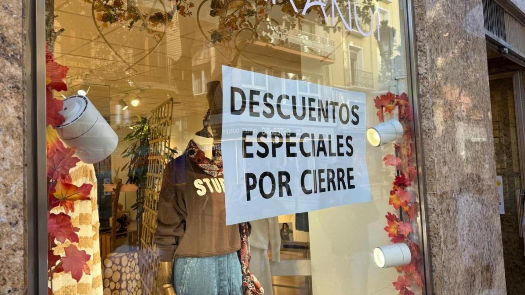 Tienda en la calle Don Jaime de Zaragoza.
