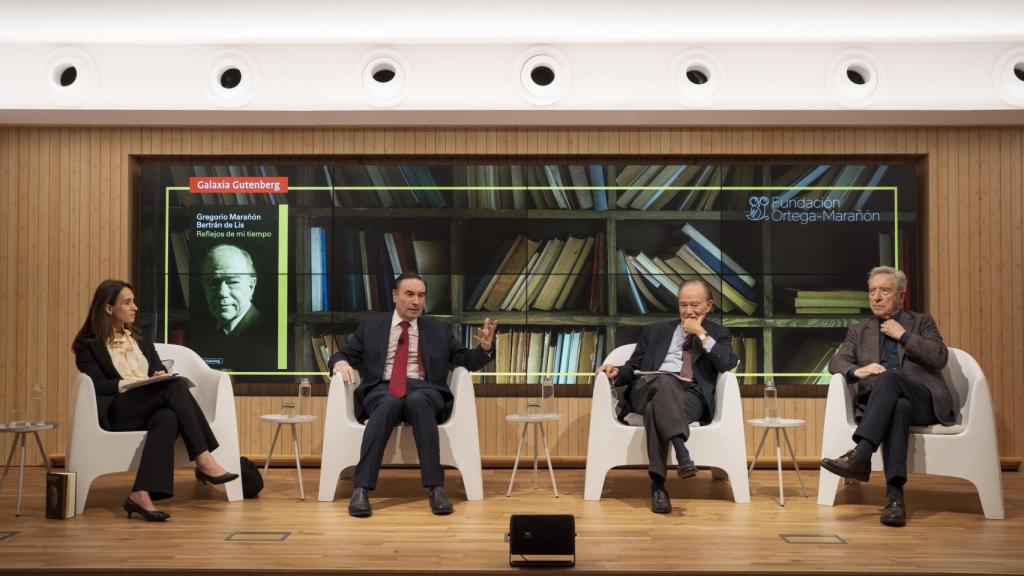 El director y presidente ejecutivo de EL ESPAÑOL, Pedro J. Ramírez; el jurista Gregorio Marañón y el periodista Iñaki Gabilondo.