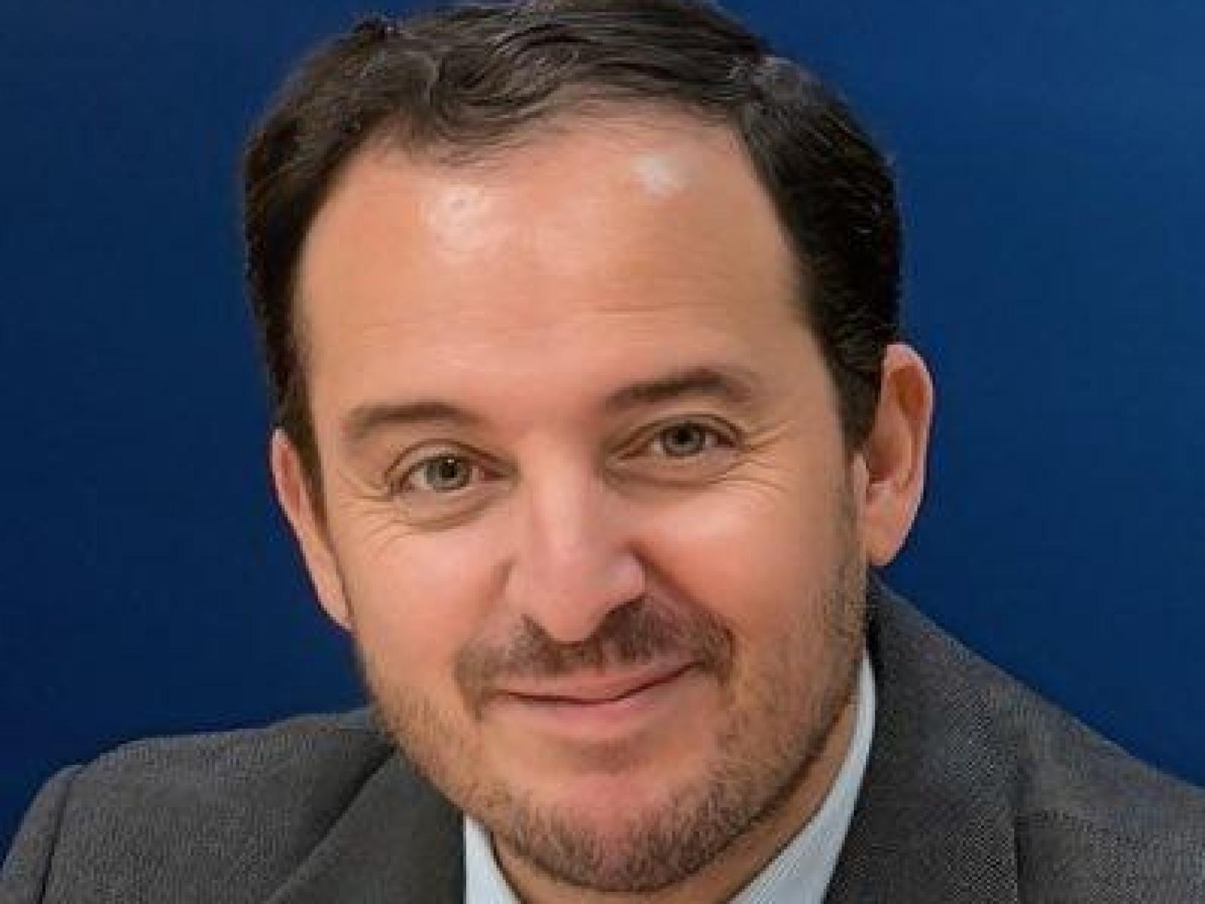 Alejo Miranda de Larra, el senador elegido por el PP para interrogar a Sánchez.