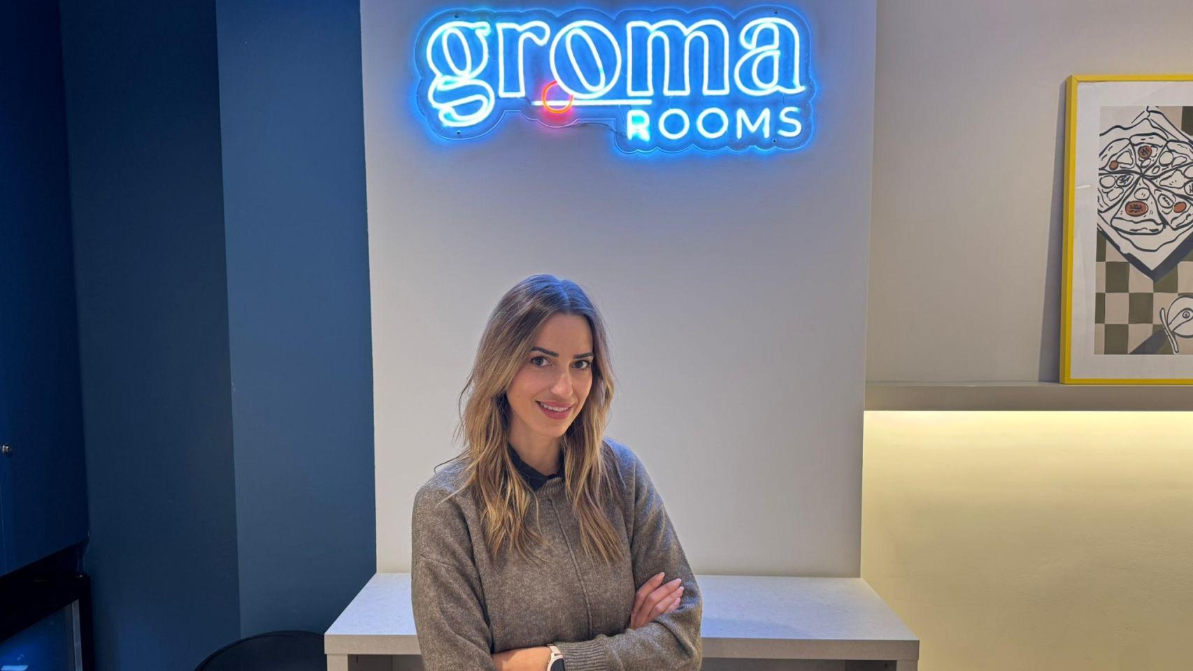 María, en Groma Rooms.