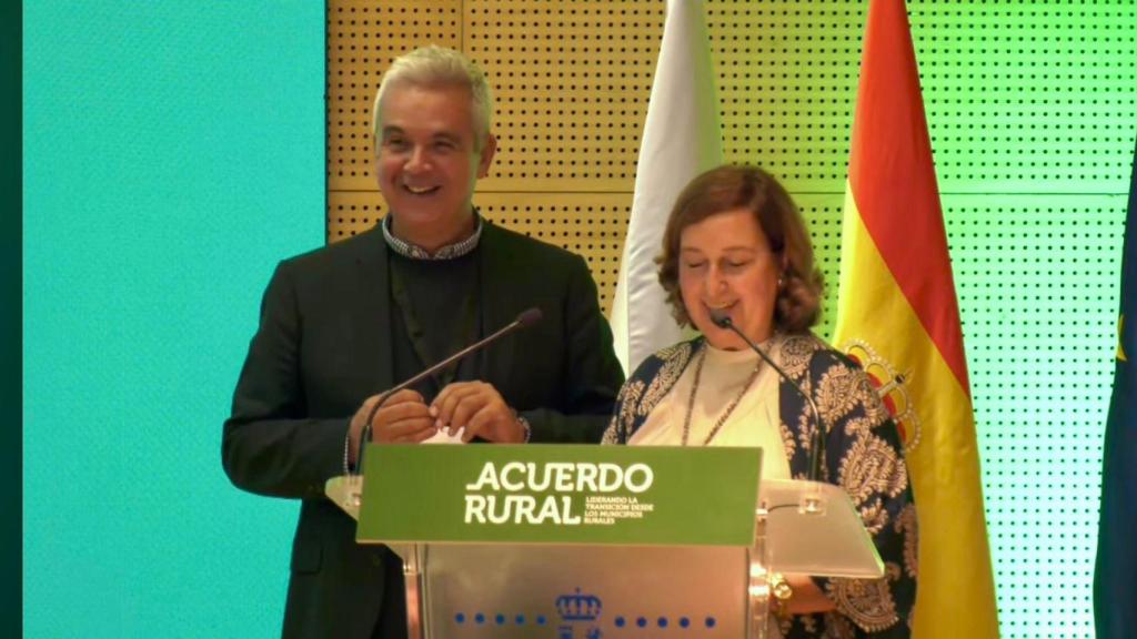 Los municipios rurales firman en Galicia el Acuerdo Rural, un hito histórico en la política territorial española